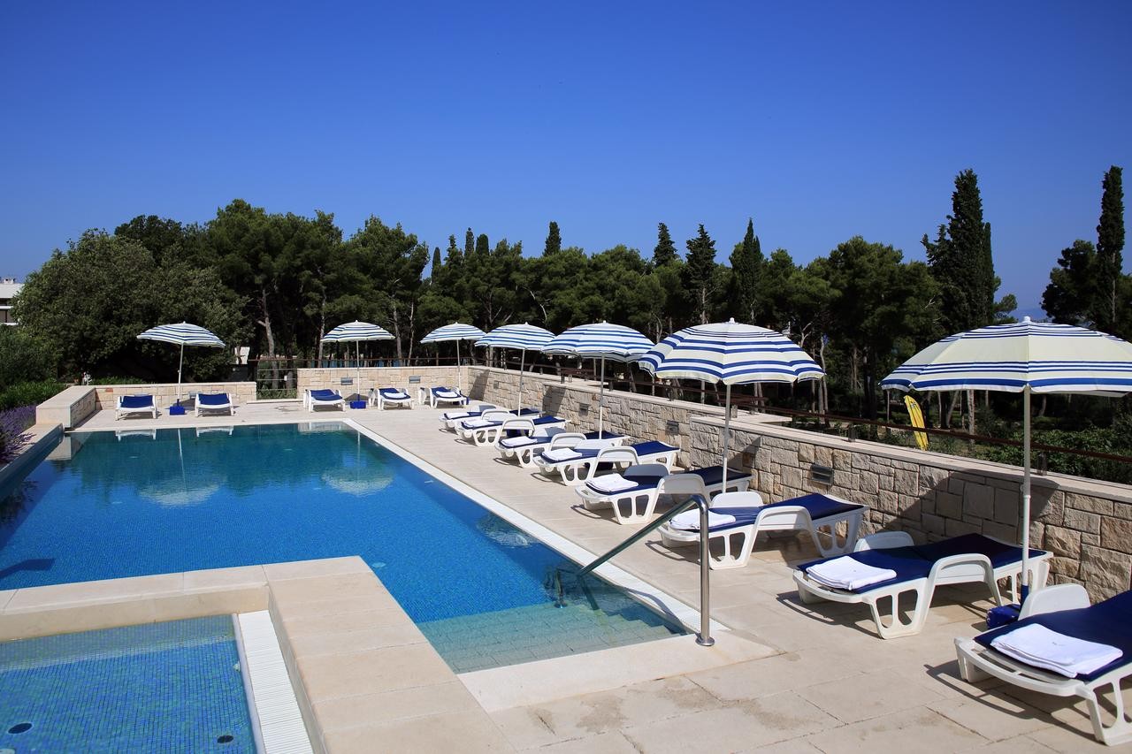 Velaris Resort